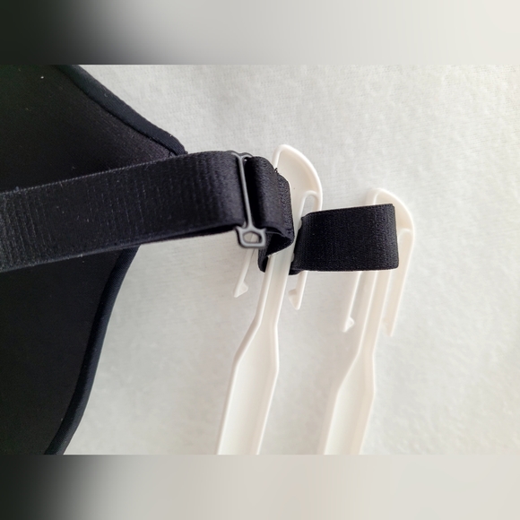 NWT 2-Bra Set, Padded Plungr T-shirt Bra, Convert to Criss Cross. Sz 36DD - Picture 13 of 16